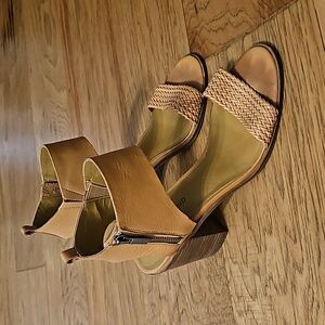 Lucky Brand Kenyyan Block Heels Braided Strap Ankle Cuff Tan Nude 10 Shoe Sandal